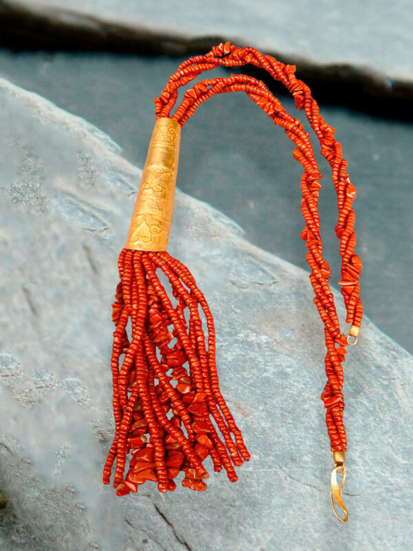 COLLIER