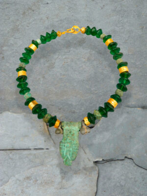 COLLIER